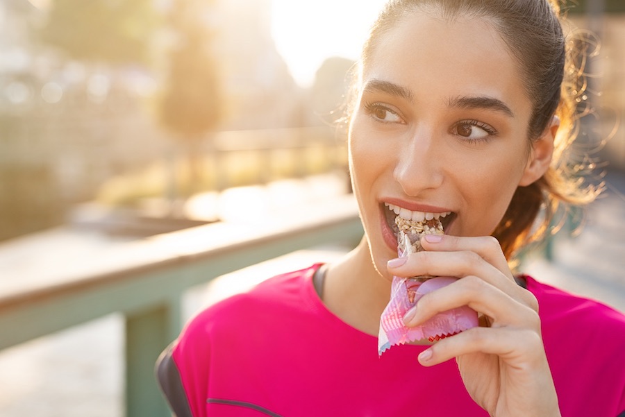 Energiereep gezond tussendoortje eten sport